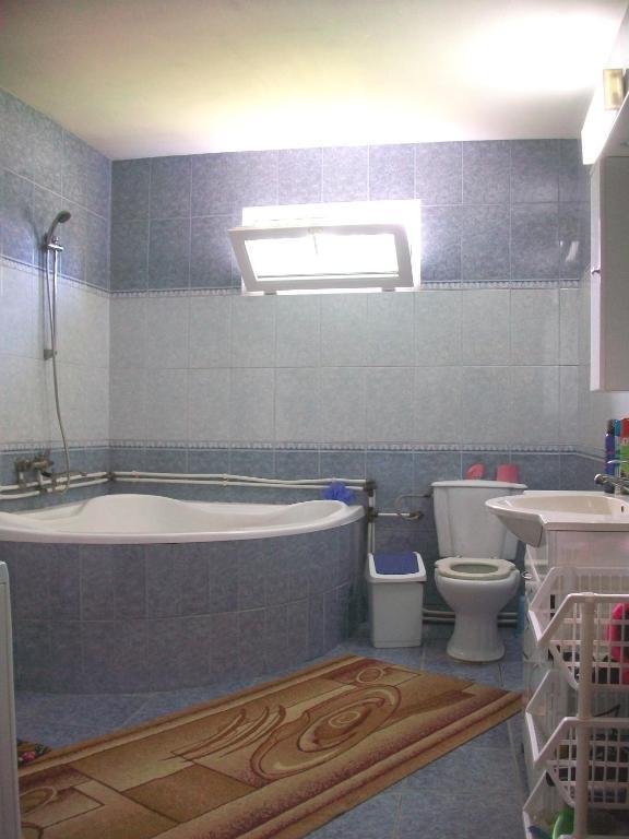 Pensiunea Covaciu Vadu Izei Quarto foto